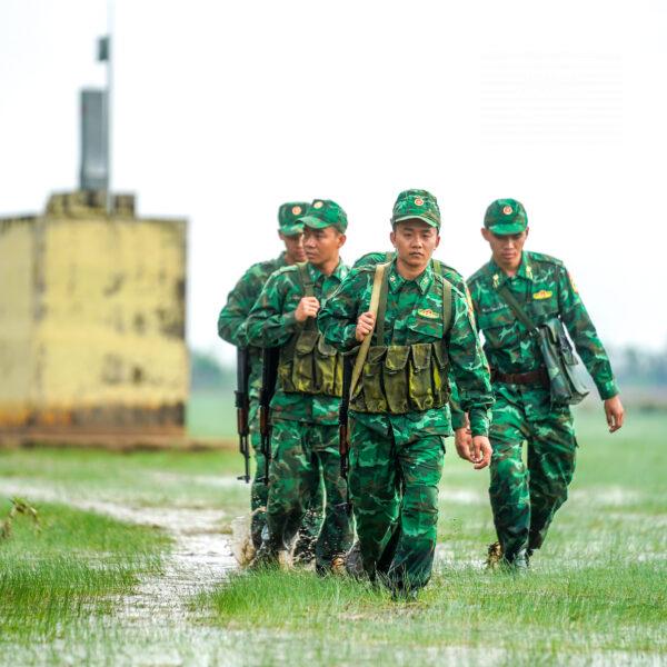 Tuần tra biên giới Tây Nam